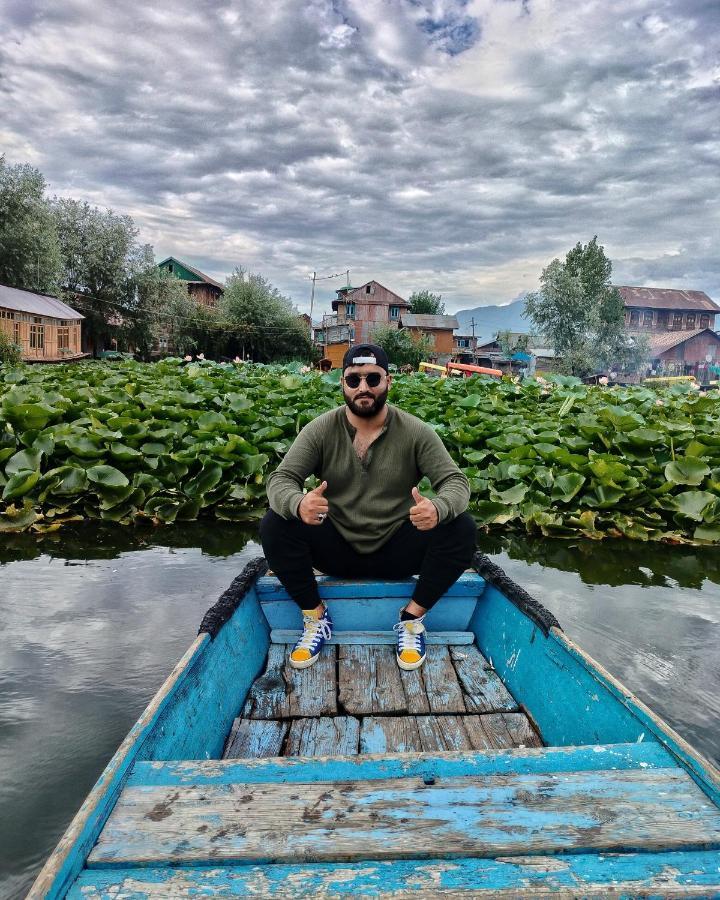 Hotel Lala Rukh Group Of Houseboats Srīnagar Exterior foto