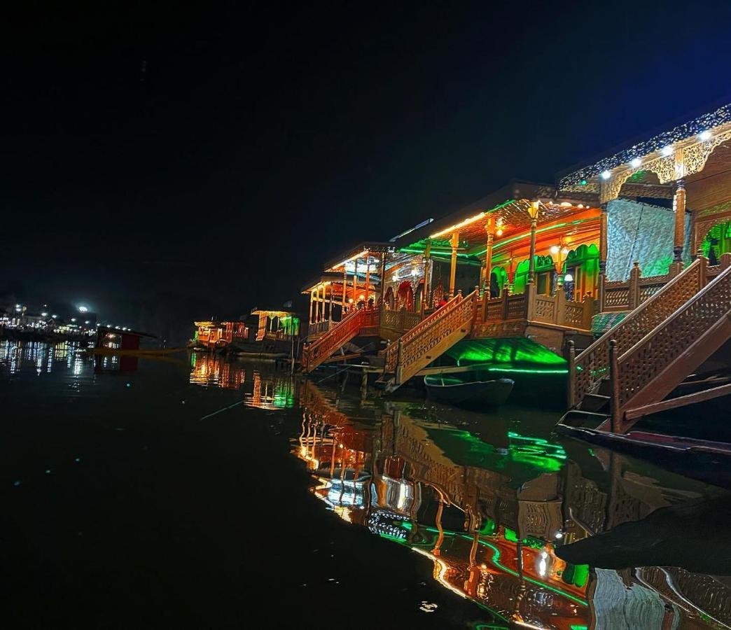 Hotel Lala Rukh Group Of Houseboats Srīnagar Exterior foto