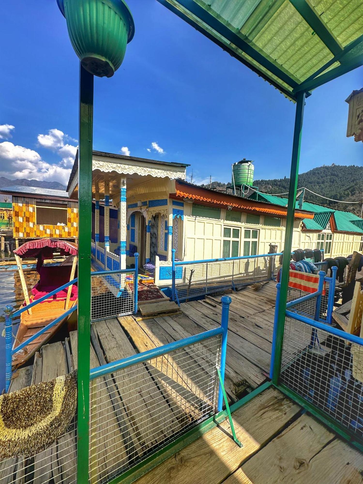 Hotel Lala Rukh Group Of Houseboats Srīnagar Exterior foto