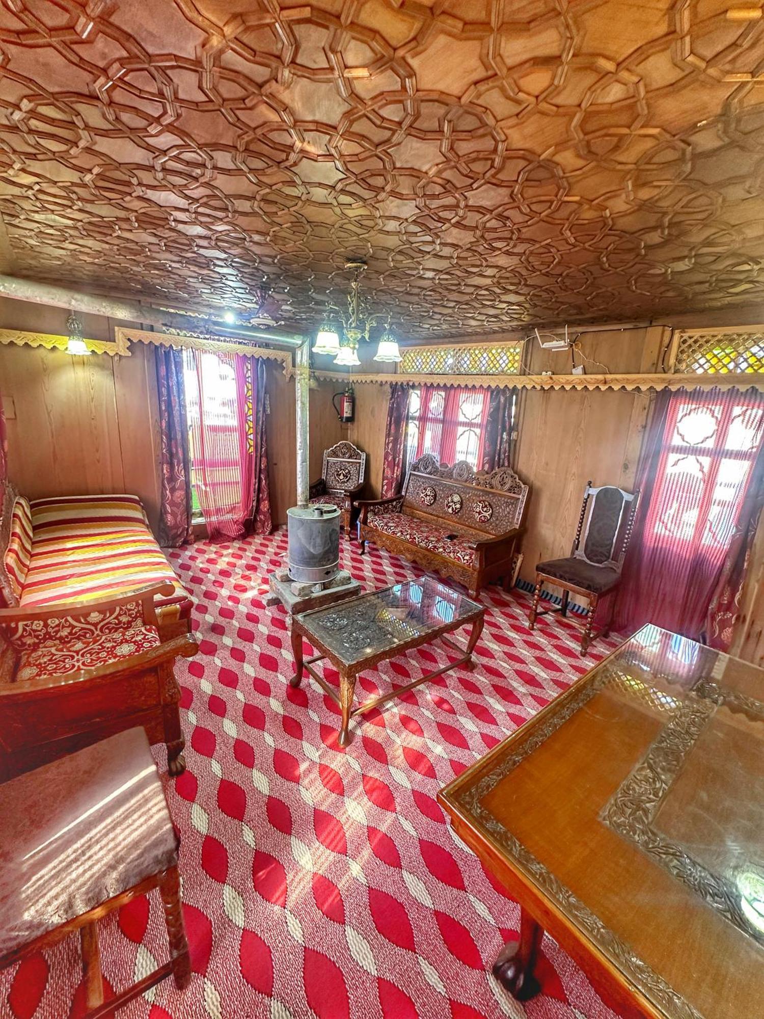 Hotel Lala Rukh Group Of Houseboats Srīnagar Exterior foto